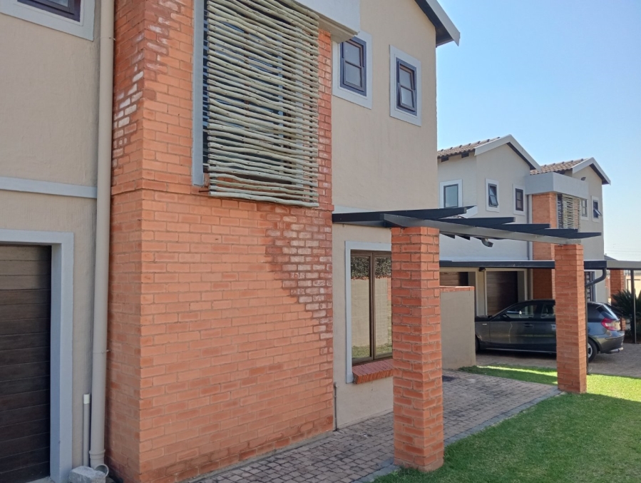 3 Bedroom Property for Sale in Waterval East North West